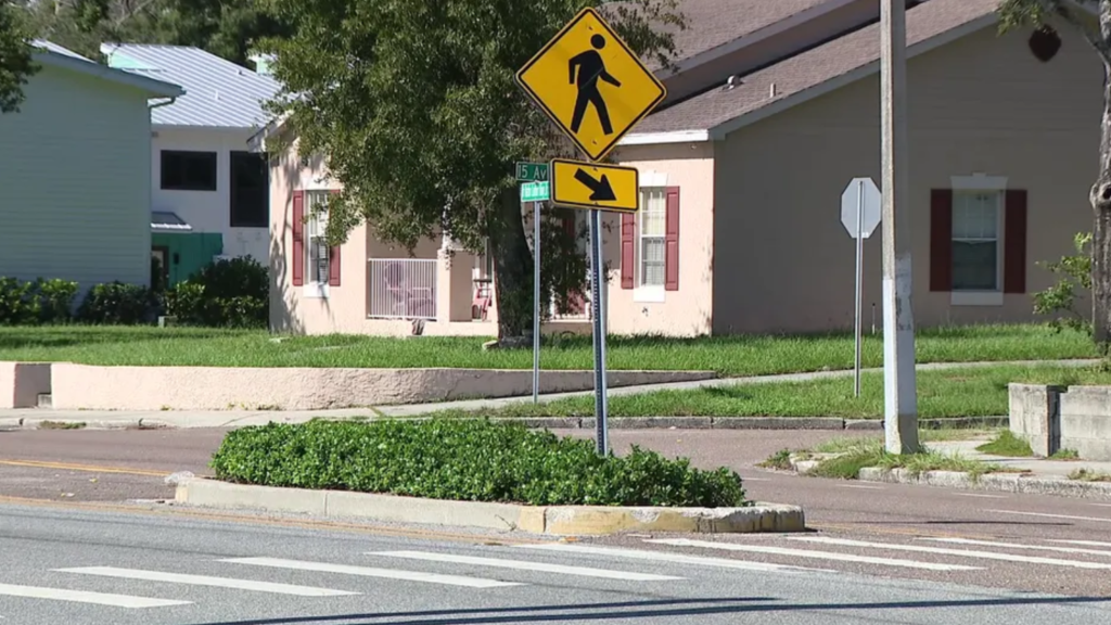 pedestrian crossing sign